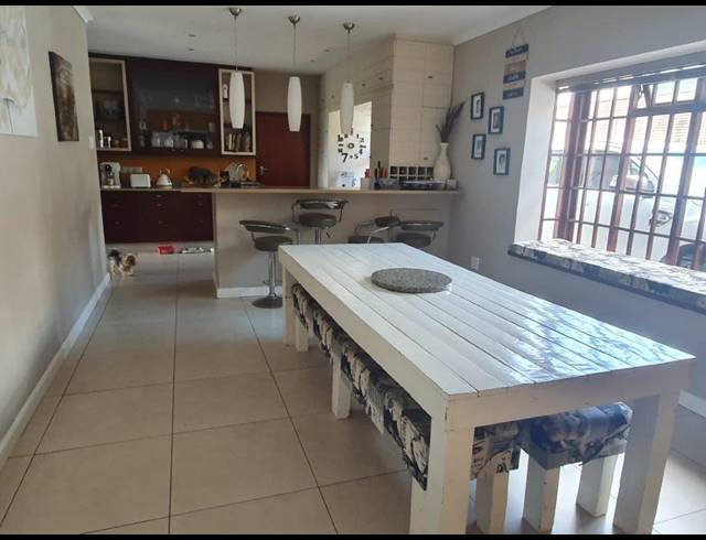 4 BEDROOM HOUSE FOR SALE IN WESTVILLE